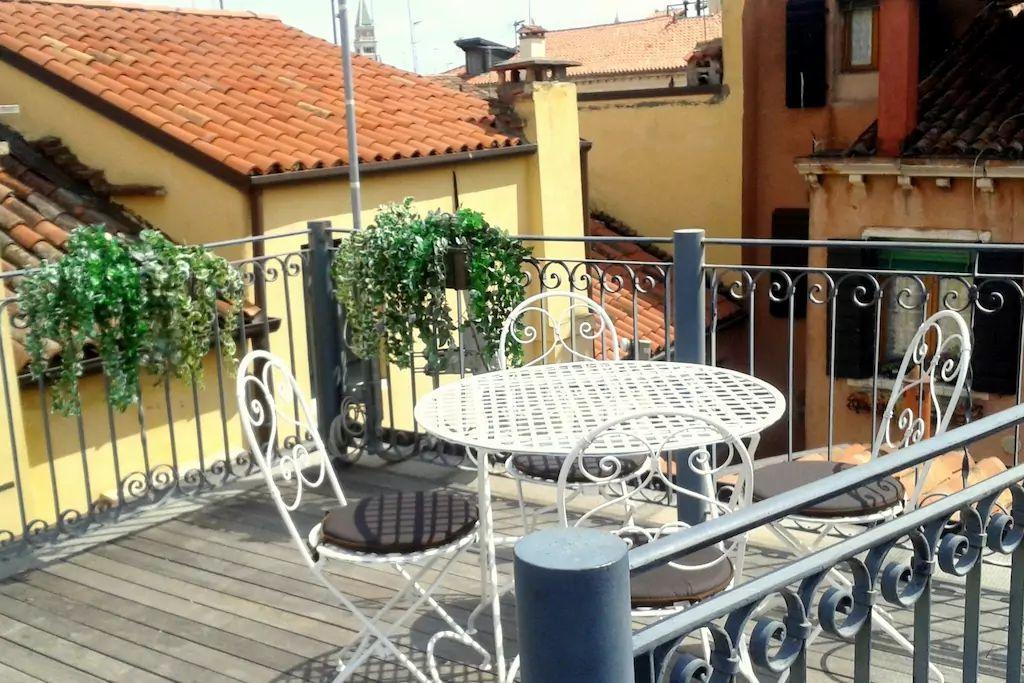 Modern Apartment Venice With Terrace Luaran gambar