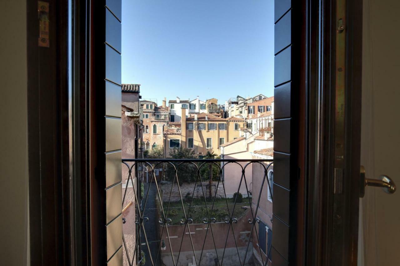 Modern Apartment Venice With Terrace Luaran gambar